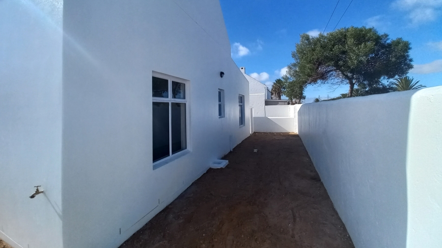 2 Bedroom Property for Sale in Lampiesbaai Western Cape